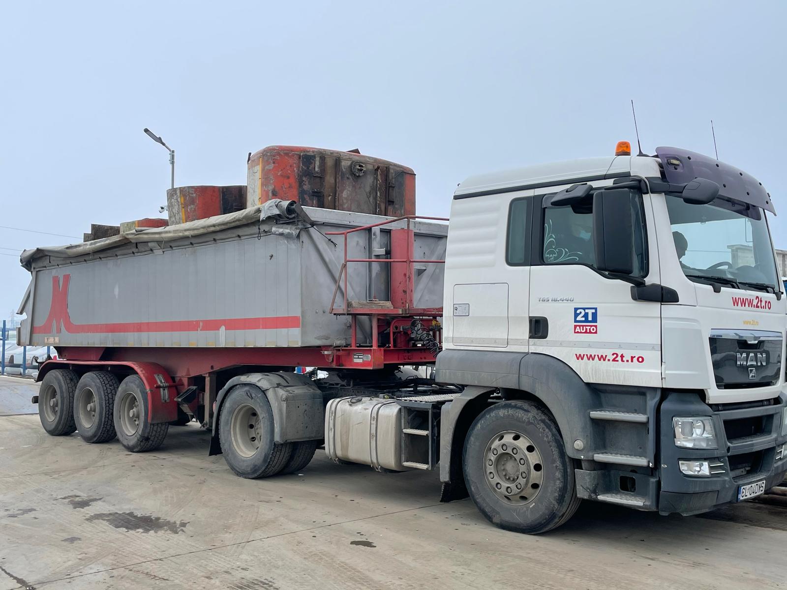 Închirieri utilaje Caracal — 2T Auto