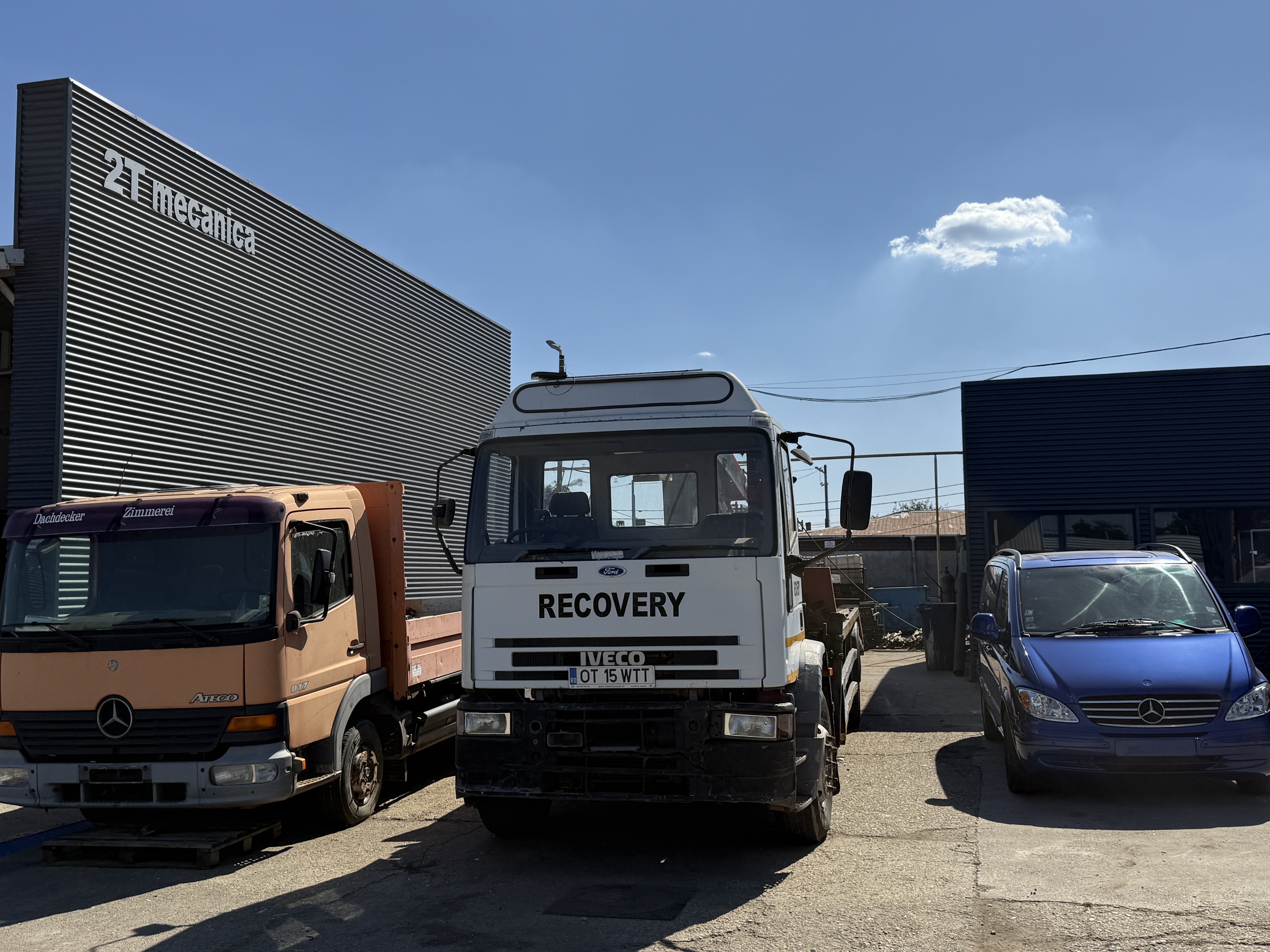 Camion recovery și flota 2T mecanica Caracal — service auto & tractări