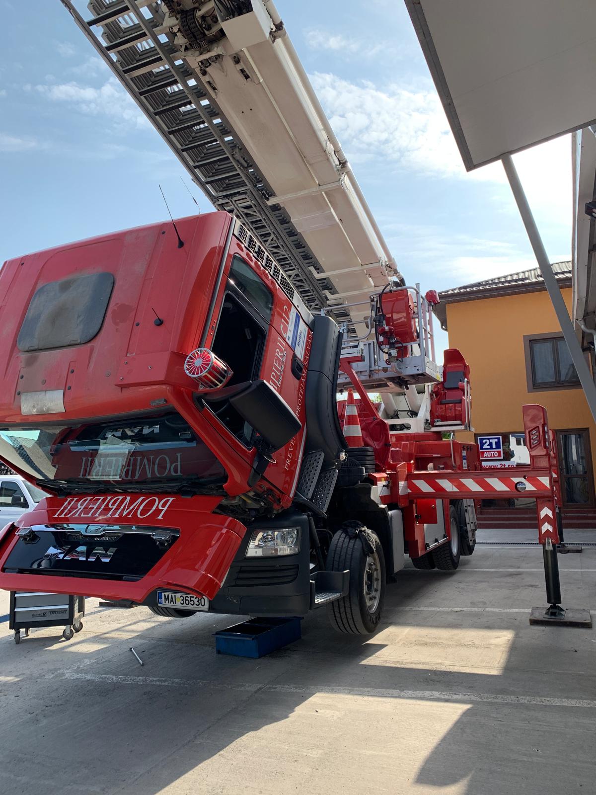 Service truck Caracal — 2T Auto