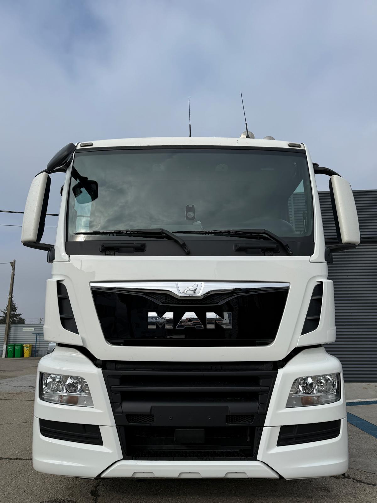 Service truck Caracal — 2T Auto