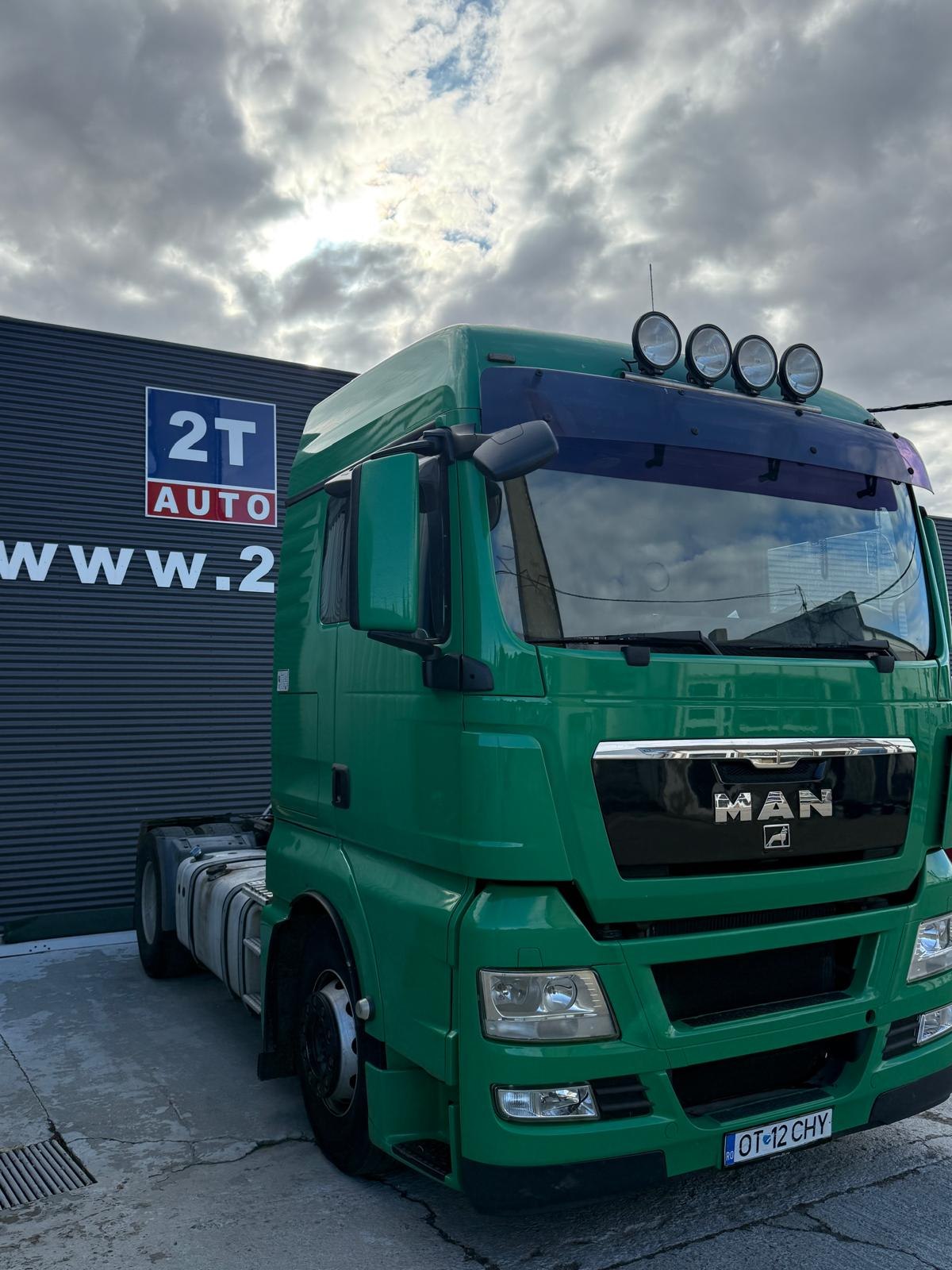 MAN TGX verde OT 12 CHY — vedere 3/4 față, service truck Caracal | 2T Auto
