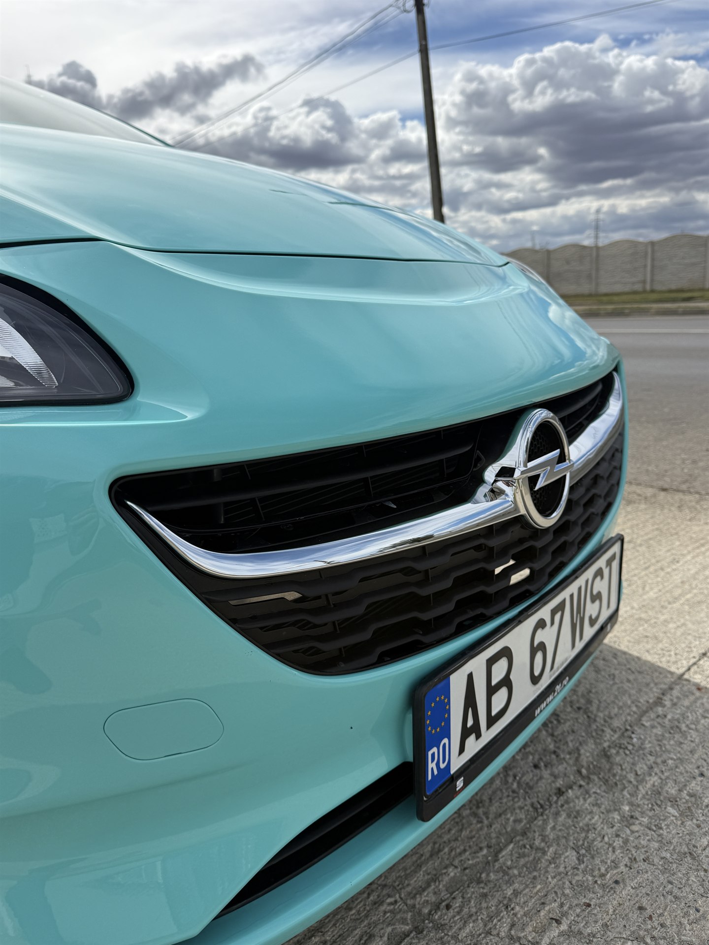 Opel Corsa AB 67 WST — far și grilă, vopsitorie auto Caracal | 2T Auto